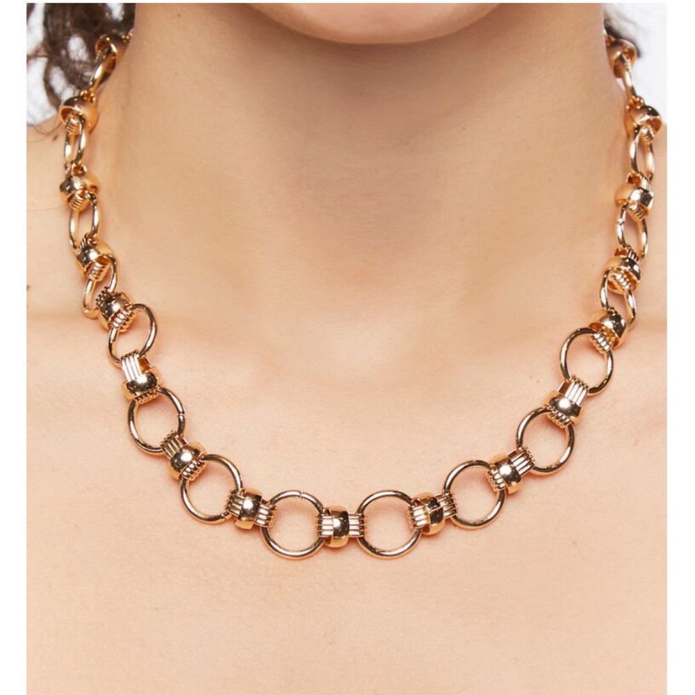 5 for $15 ✨ Chunky Chain Circle Necklace